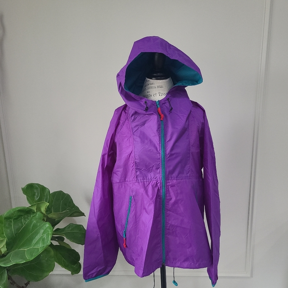 VTG Sierra Designs women's rain jacket 100%nylon Size L purple unlined